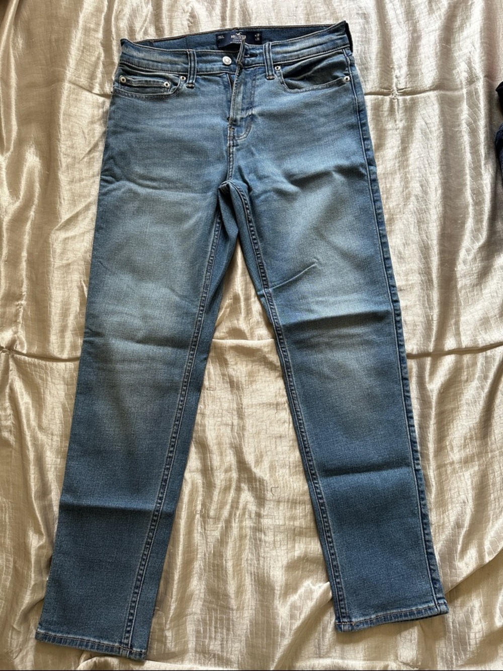 *NEW* Hollister Men’s 30x30 Blue Athletic Skinny Jeans